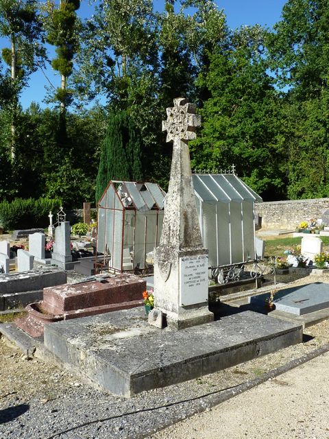 Tombe de Maxime de Sars